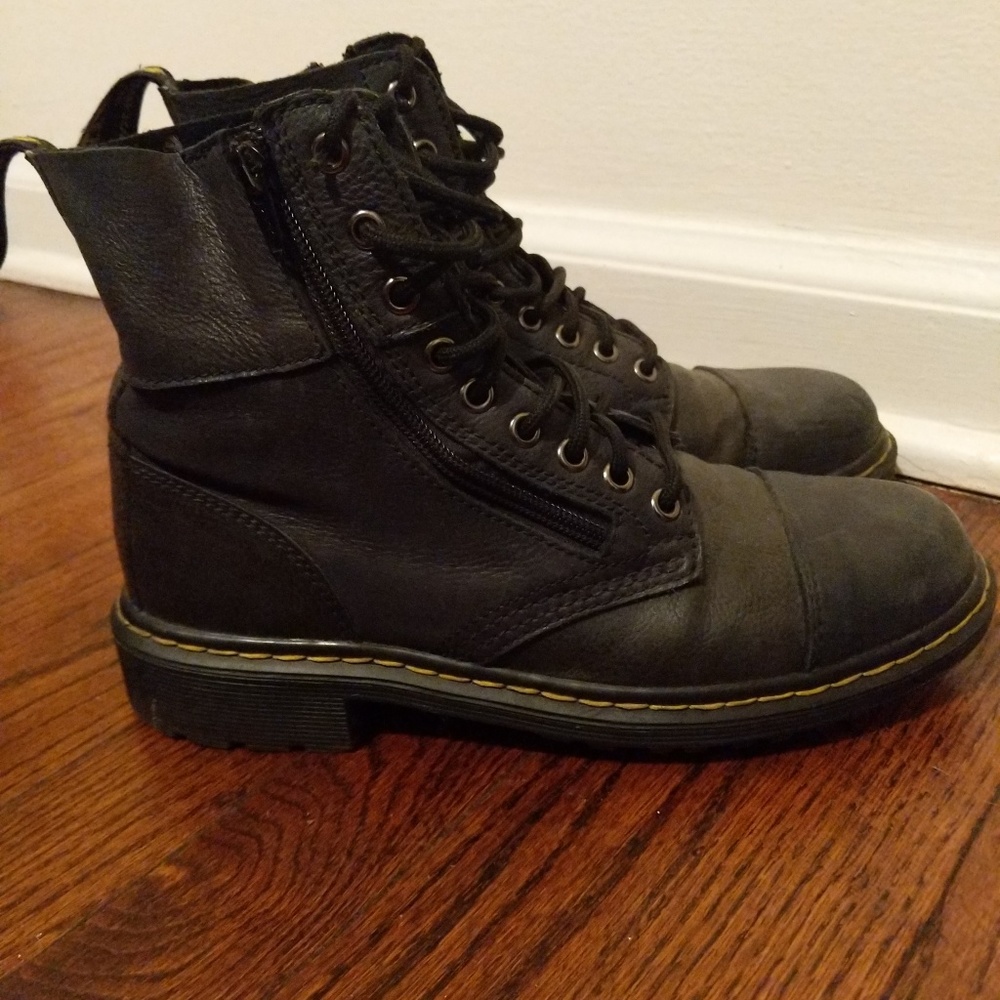 Dr. Martin's DENTON boots